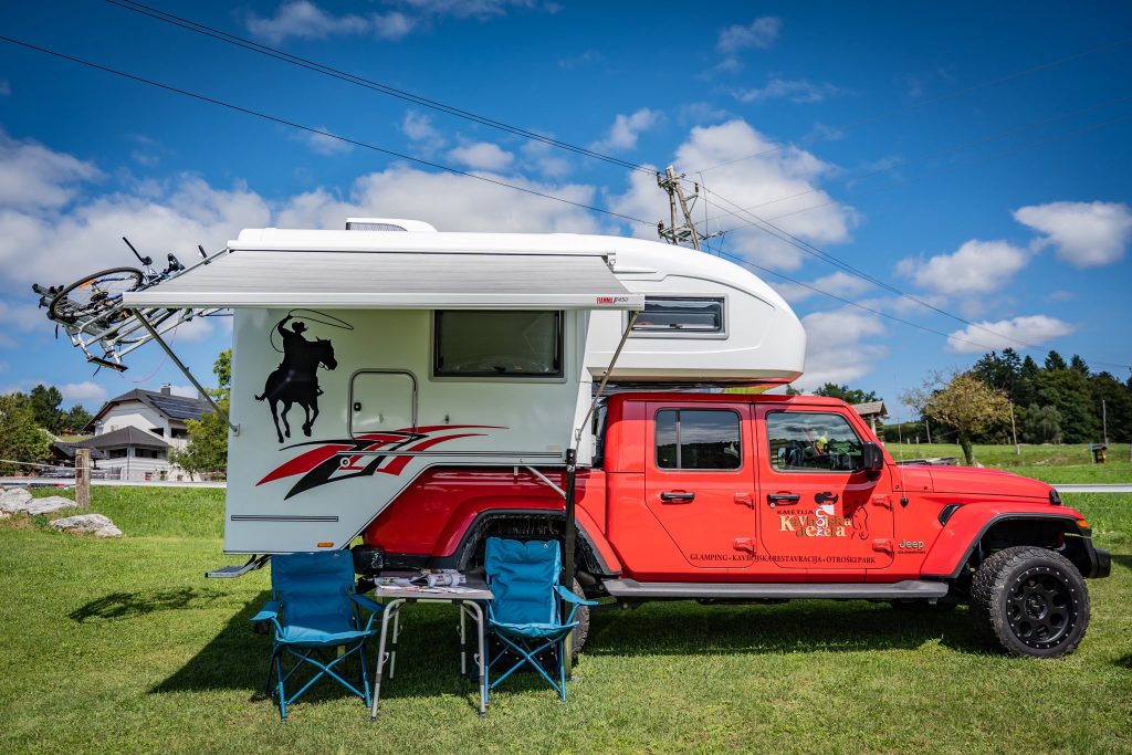 KAMPIRANJE ALI ŠOTORENJE  NA FESTIVALU MONTWEST 1DAN